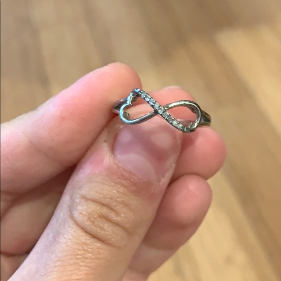 Infinity ring - Picture 3 of 3